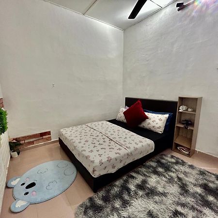 Cozy 255 Entire 3 Bedroom House At Alma Bukit Mertajam Luaran gambar