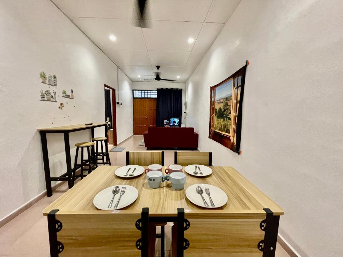 Cozy 255 Entire 3 Bedroom House At Alma Bukit Mertajam Luaran gambar