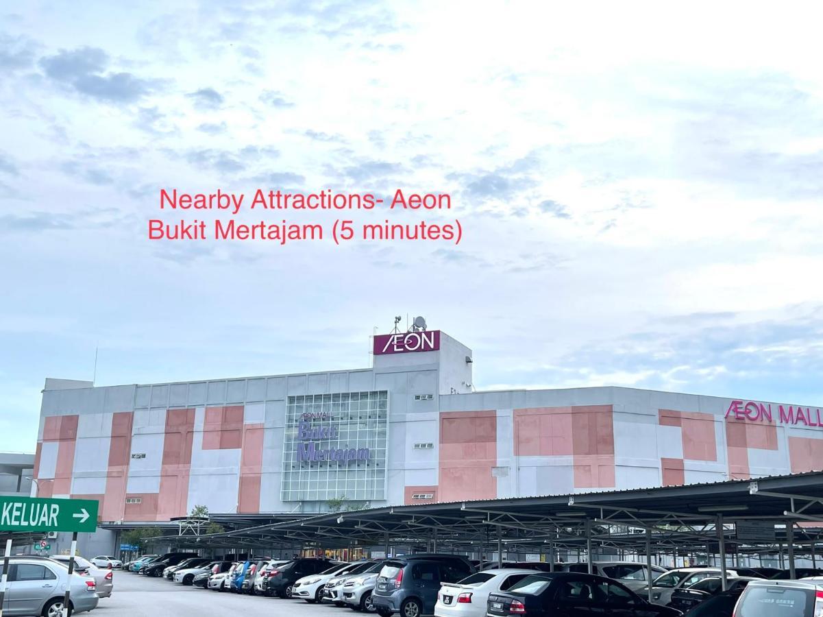 Cozy 255 Entire 3 Bedroom House At Alma Bukit Mertajam Luaran gambar